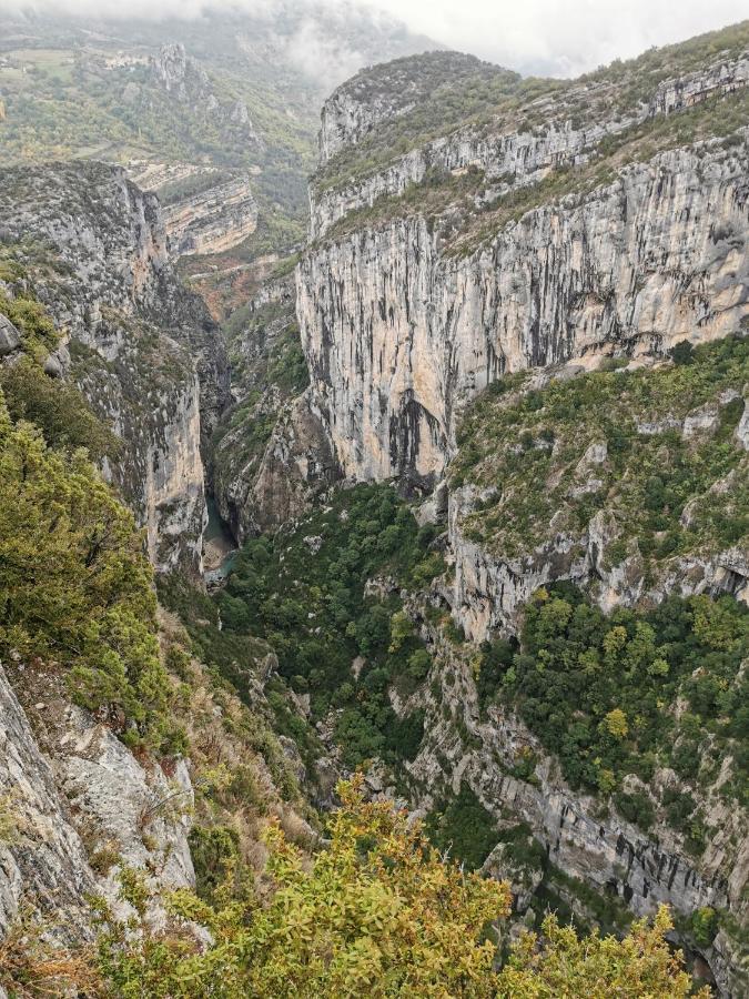 La Peyregoune, Logement En Pleine Nature Et Table D'Hotes Blieux Εξωτερικό φωτογραφία