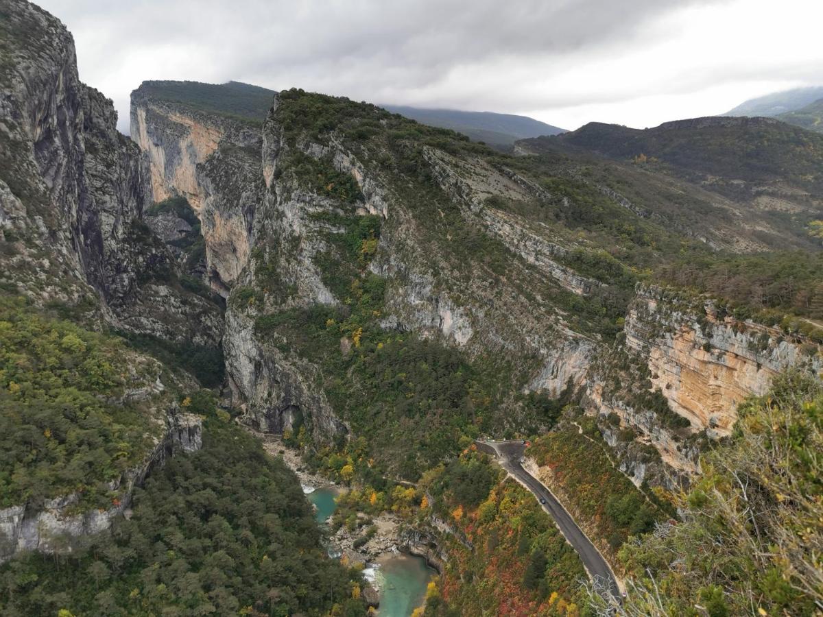 La Peyregoune, Logement En Pleine Nature Et Table D'Hotes Blieux Εξωτερικό φωτογραφία