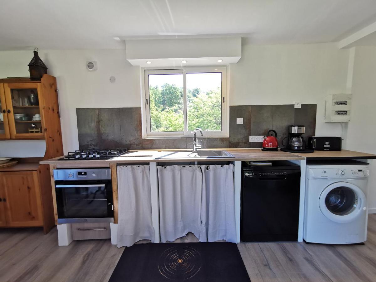 La Peyregoune, Logement En Pleine Nature Et Table D'Hotes Blieux Εξωτερικό φωτογραφία
