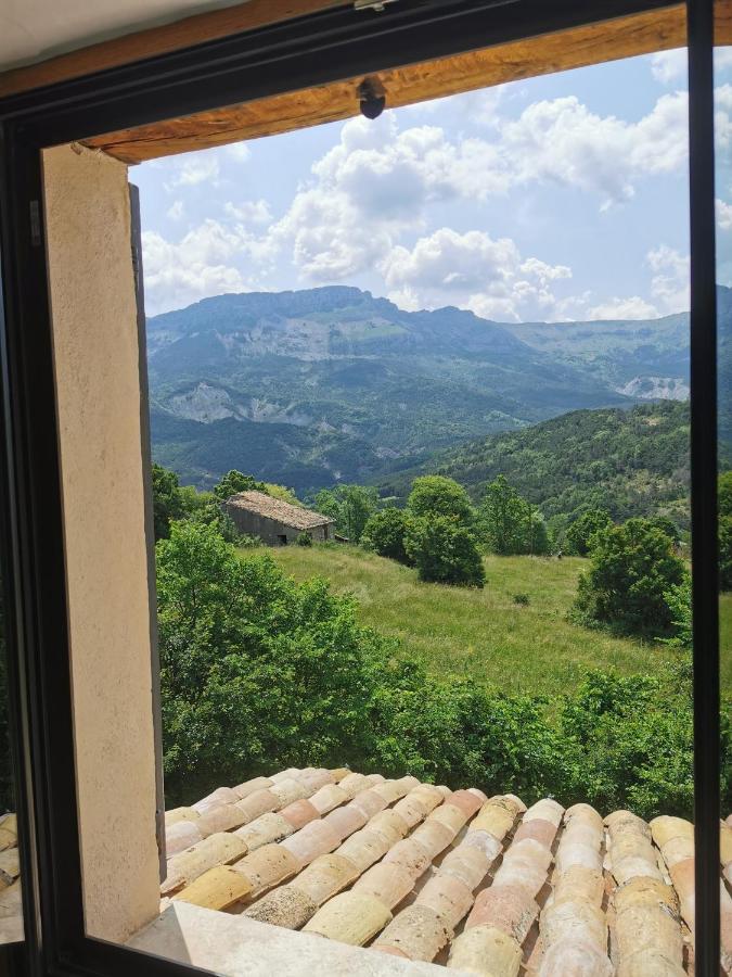 La Peyregoune, Logement En Pleine Nature Et Table D'Hotes Blieux Εξωτερικό φωτογραφία